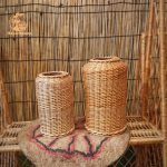 گلدان کنار سالنی حصیری